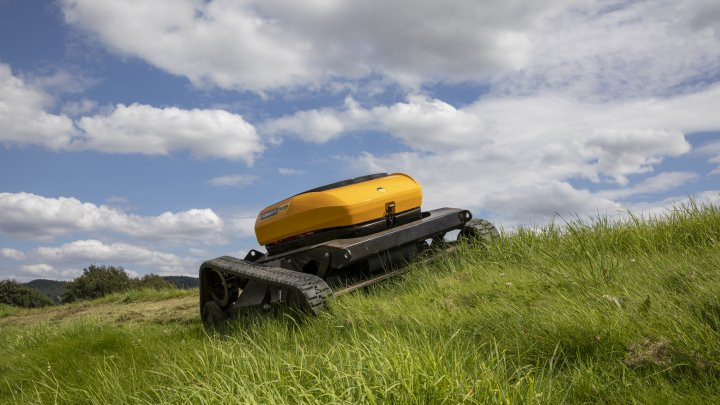 20250903132002_6759c5b8f104c0e4bf9f5842-bi-directional-slope-mower-boosts-output-header-image