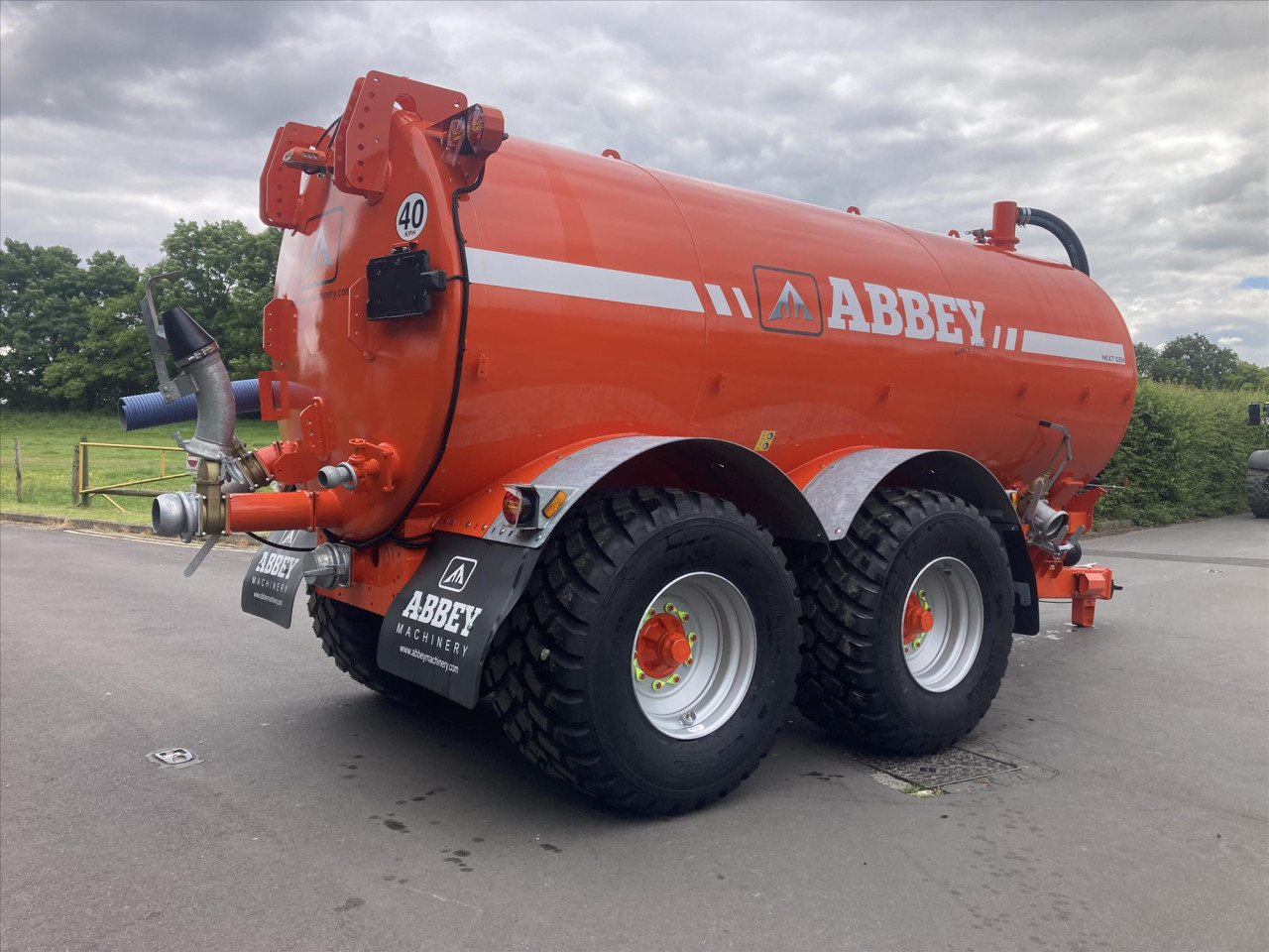 3500RT SLURRY TANKER, 710 TYRES, AIR/HYD,