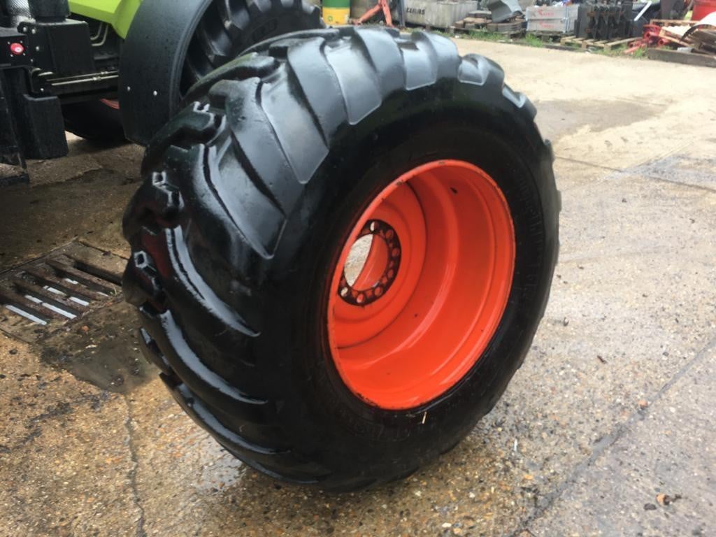 REAR LEXION COMBINE