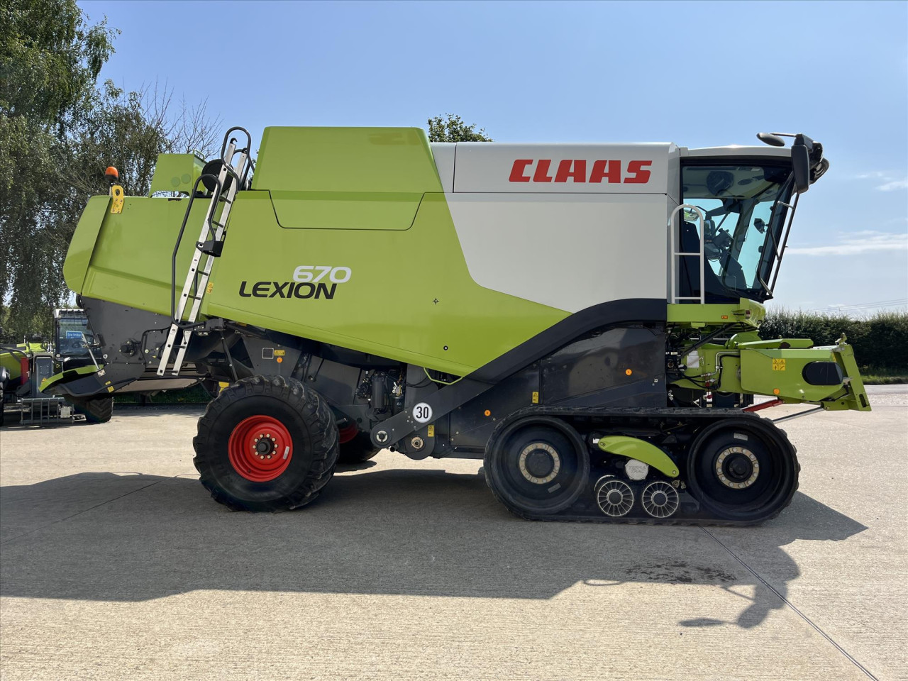 LEXION 670 TT