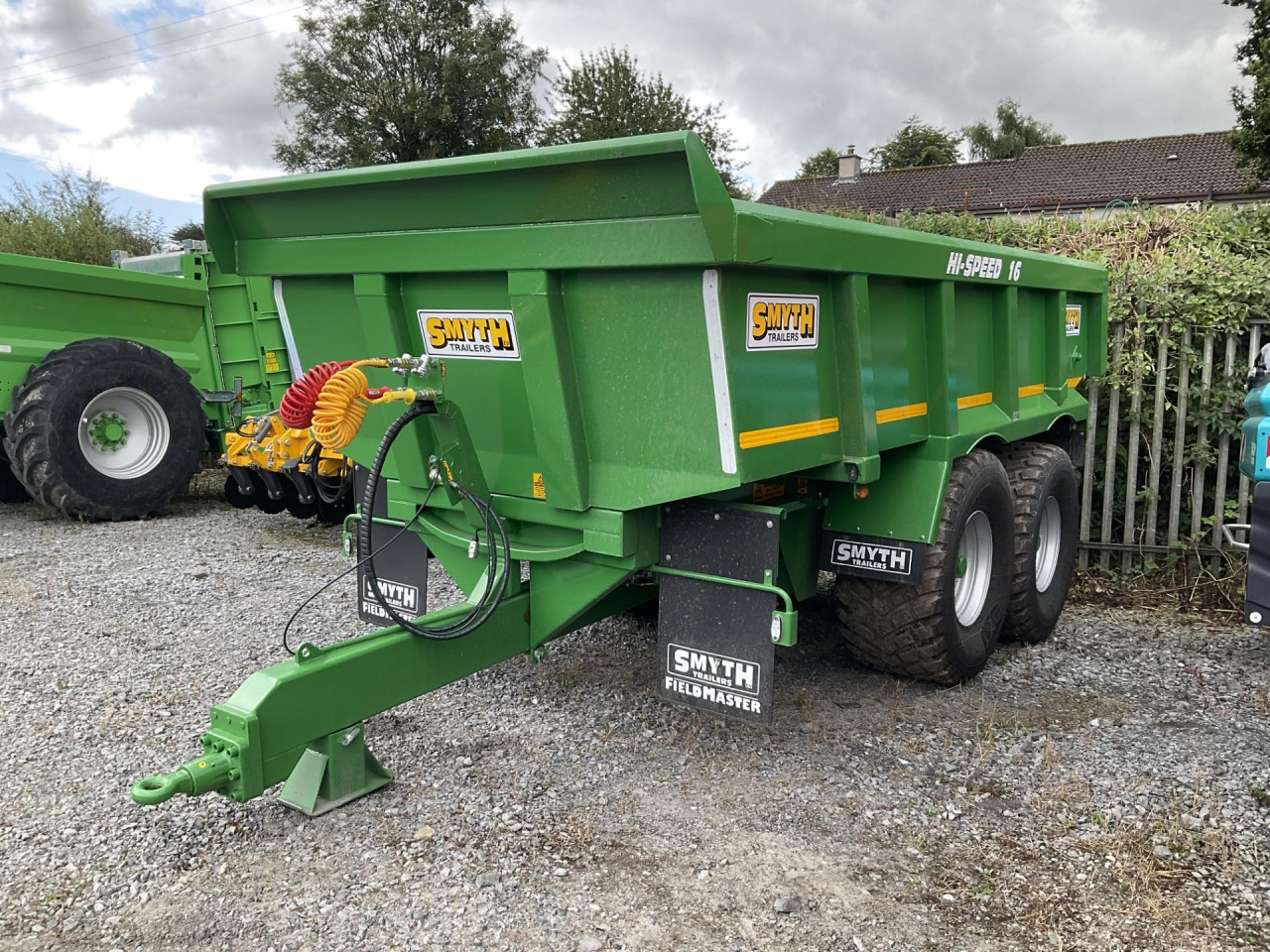 DUMP TRAILER