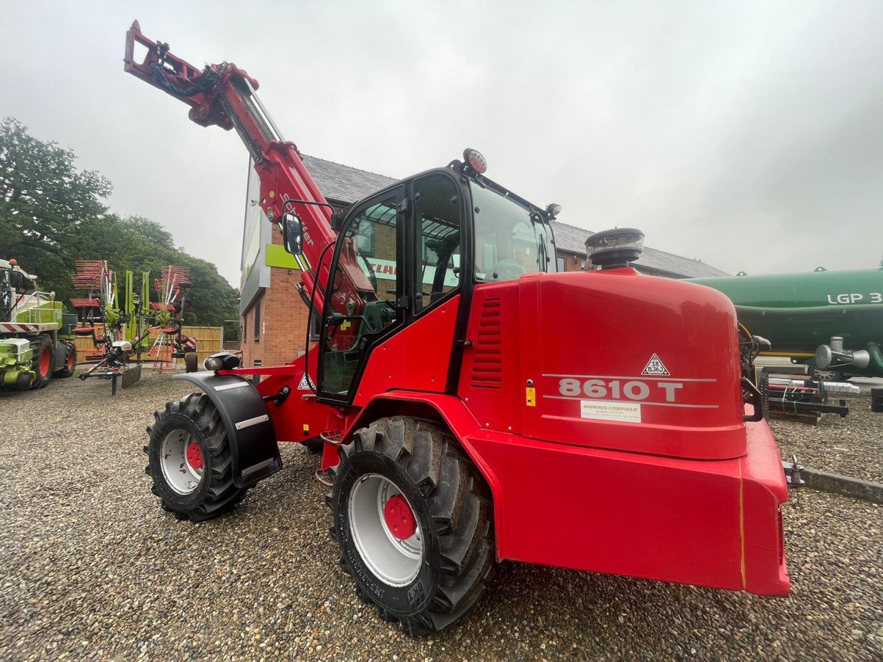 8610T TELEHANDLER