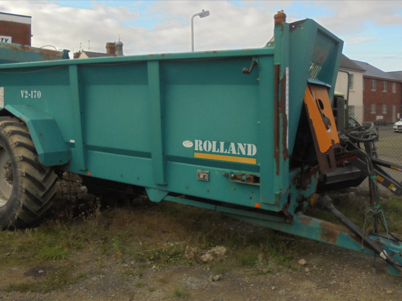 ROLAND V2-170 MUCK SPREADER