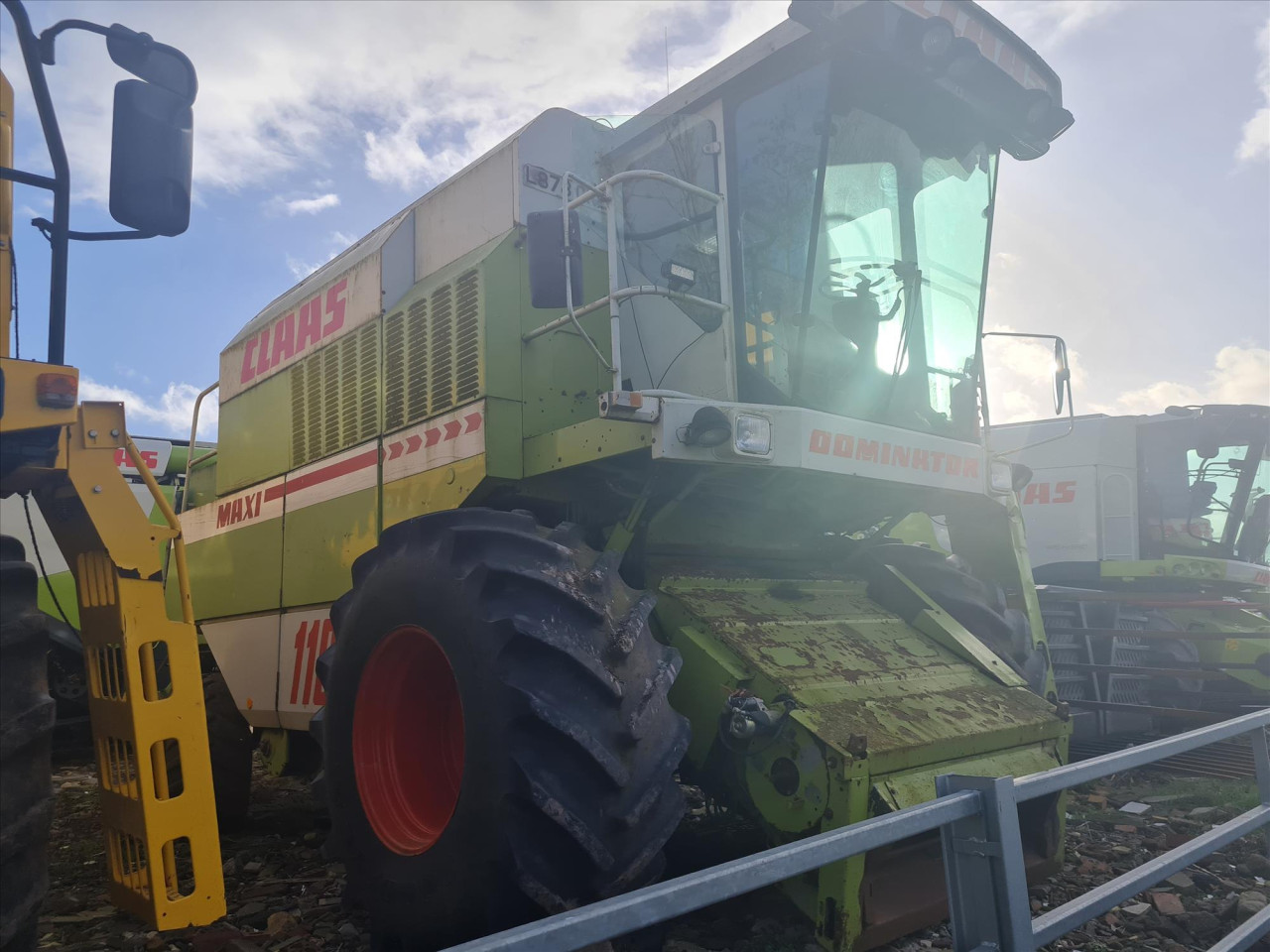 118SL MAXI DOMINATOR COMBINE