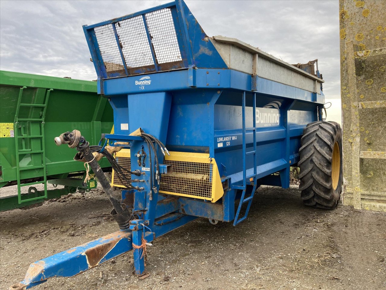 LOWLANDER MK 4 120TVA MUCK SPREADER