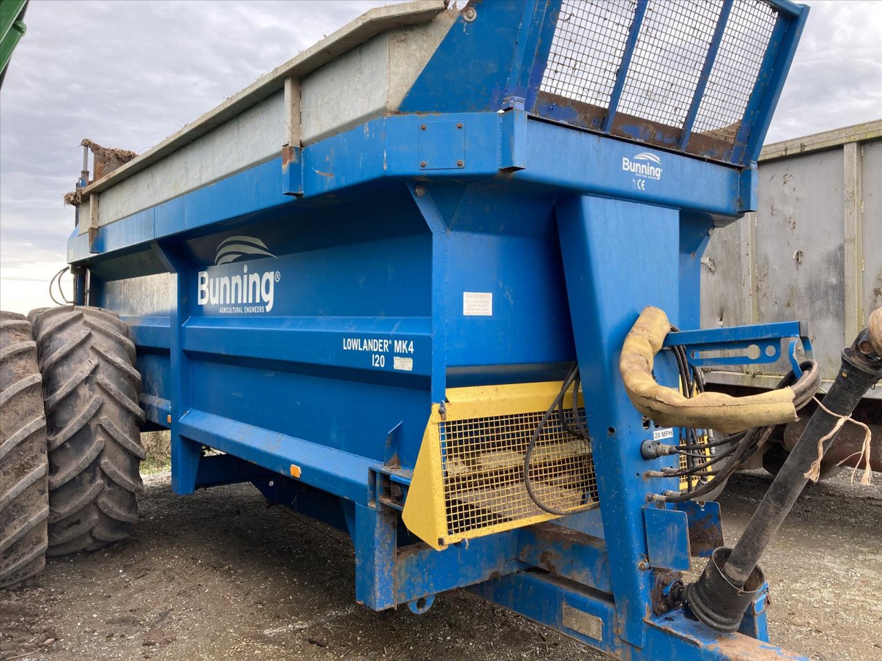 LOWLANDER MK 4 120TVA MUCK SPREADER