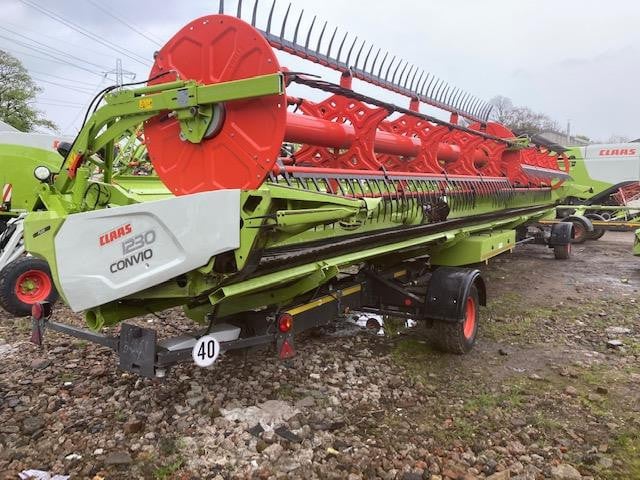 LEXION 8700TT COMBINE