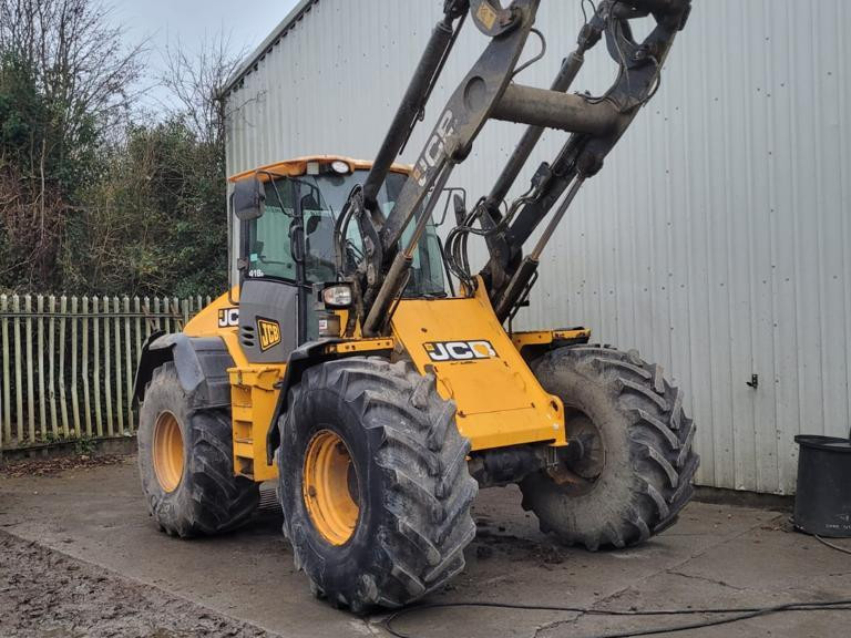 JCB 418