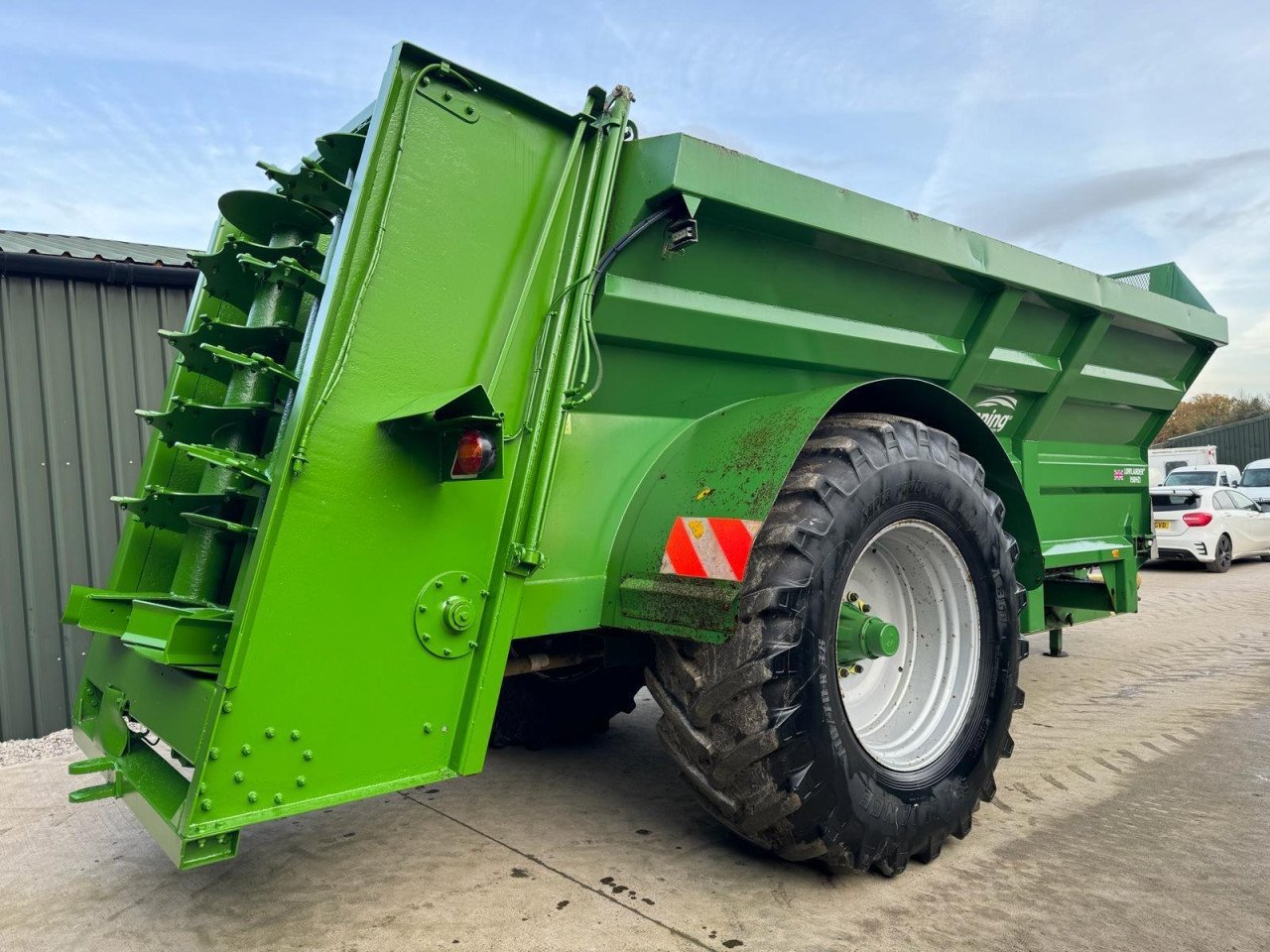 LOWLANDER 150 MUCK SPREADER