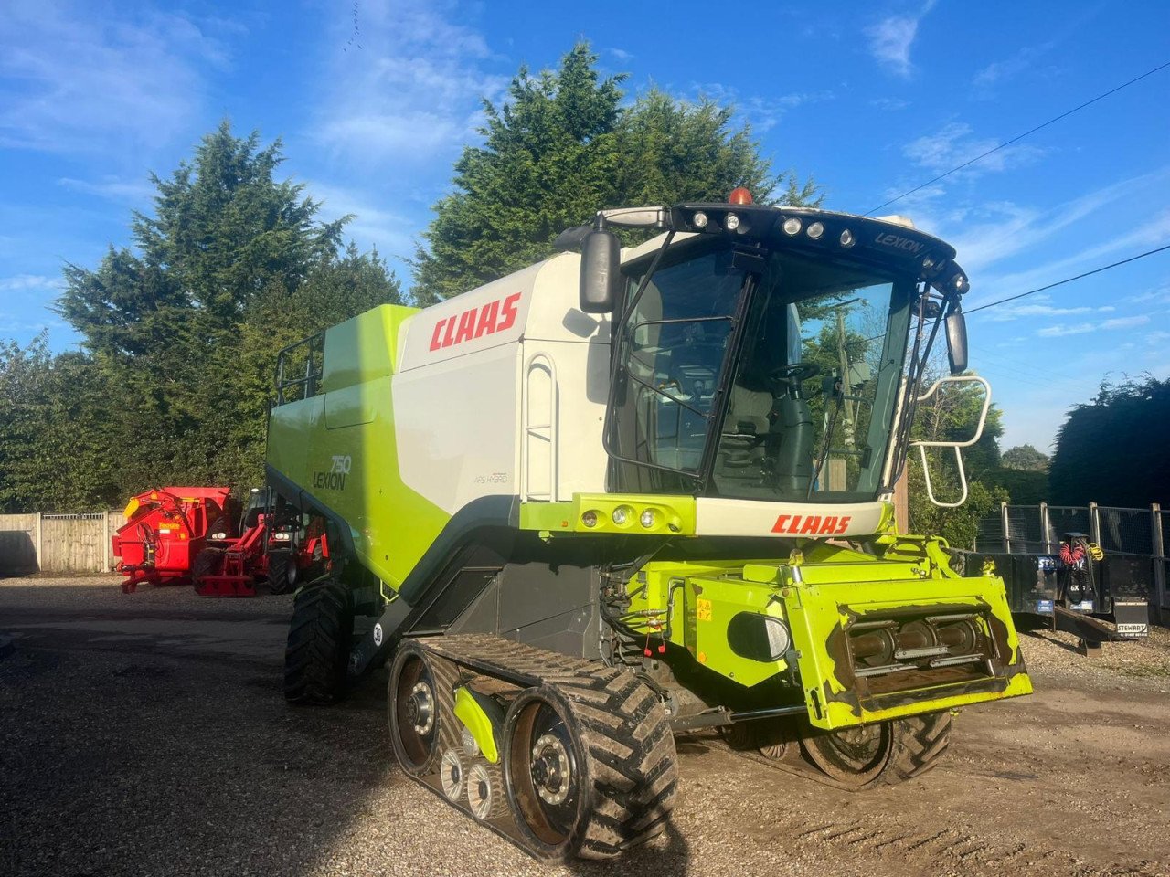 LEXION 750TT COMBINE