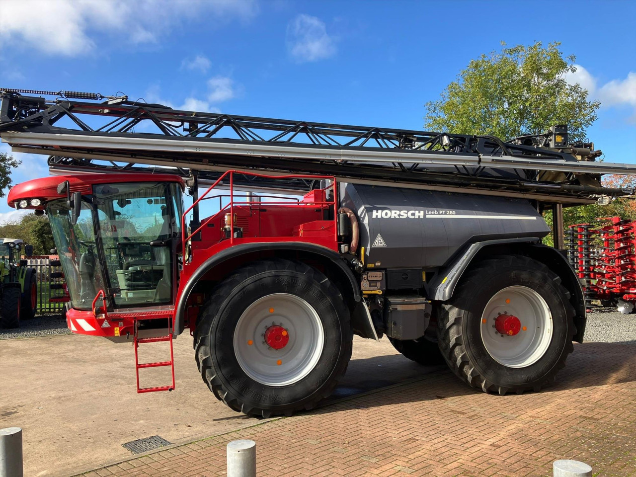 HORSCH LEEB PT280 SPRAYER