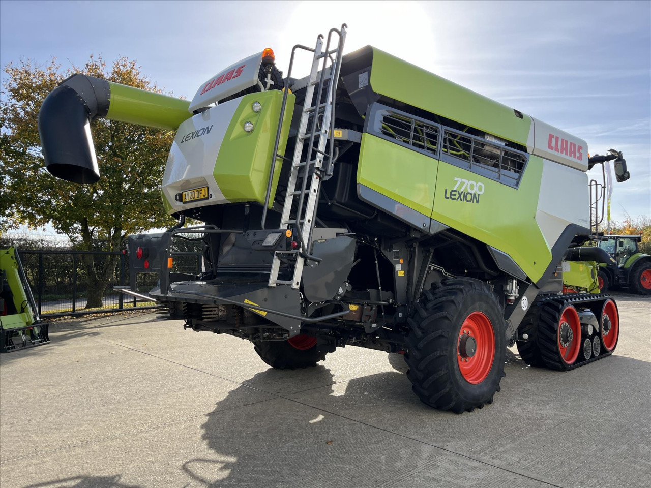 USED 2020 LEXION  7700TT