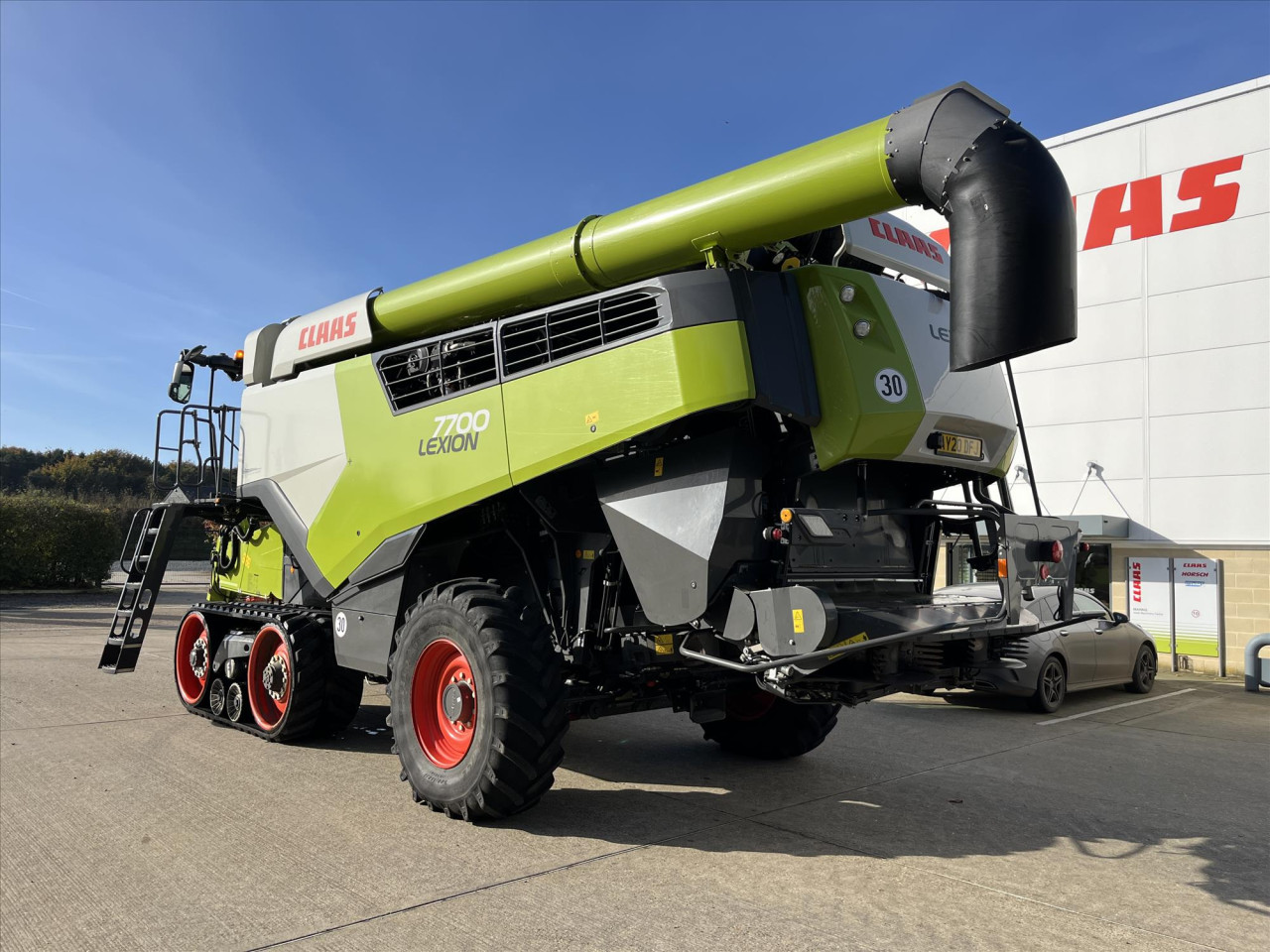 USED 2020 LEXION  7700TT