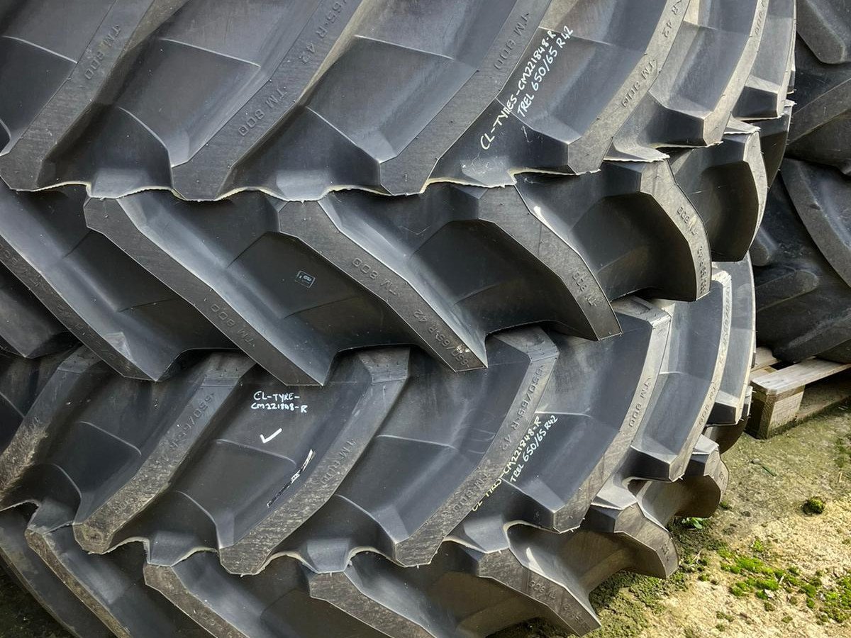 2 X TRELLEBORG TM800 650/65R42 TYRES