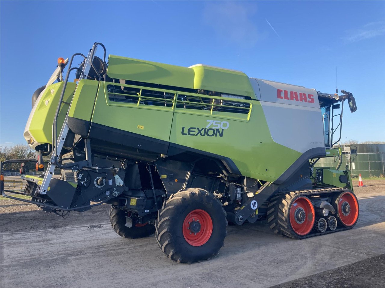 LEXION 750 TT