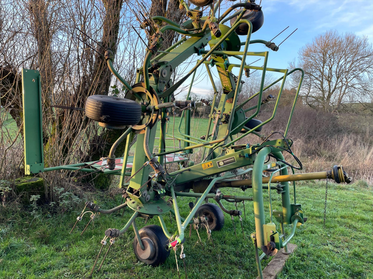 KW 6.70-6 SIX ROTOR TEDDER