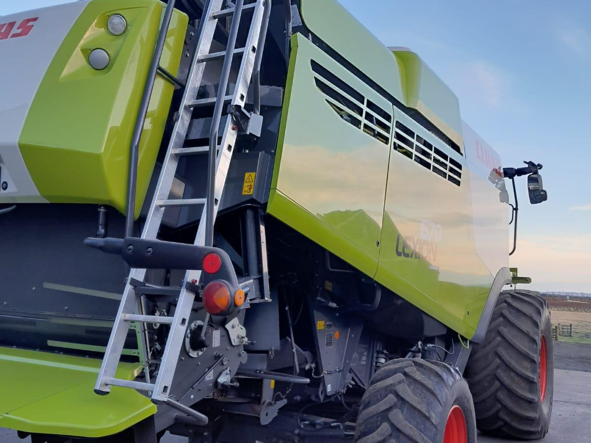 LEXION 670 M 4WD