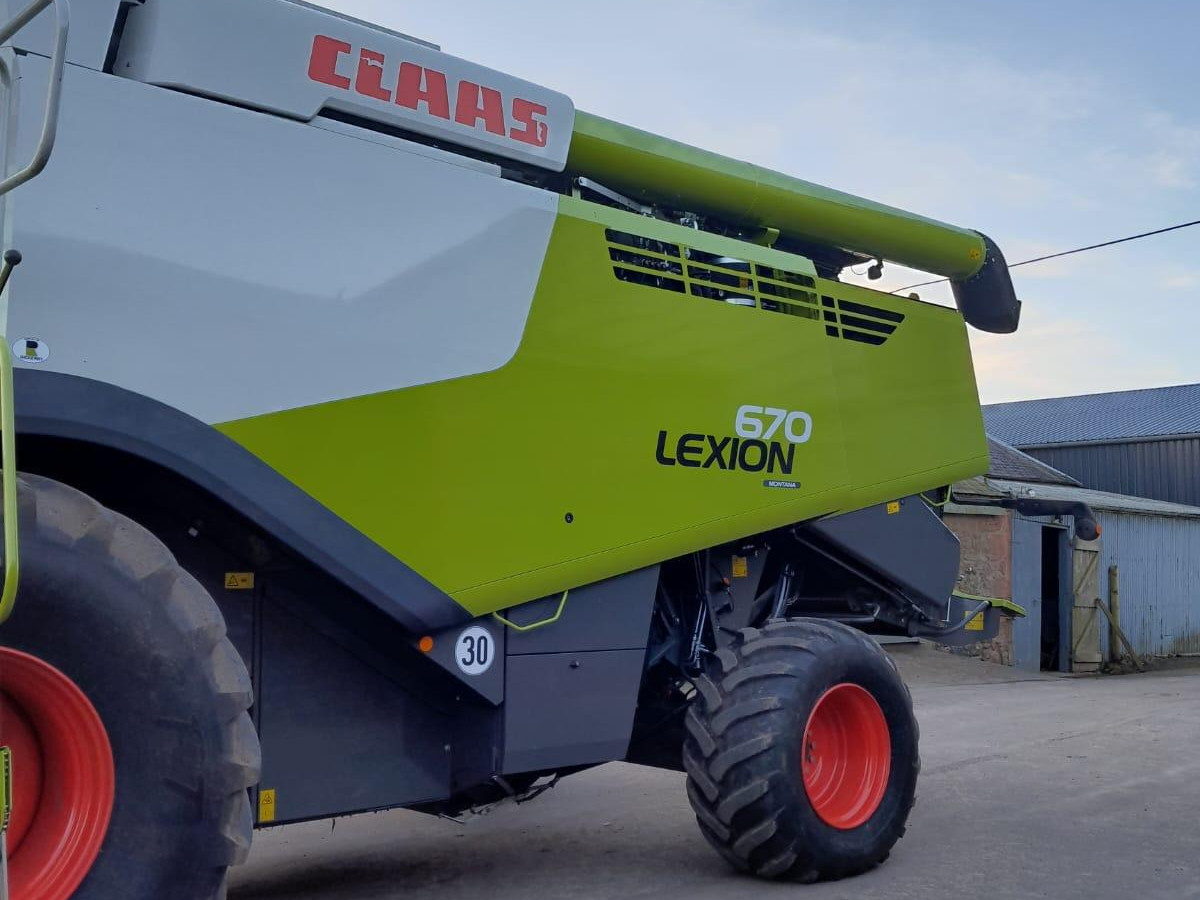 LEXION 670 M 4WD