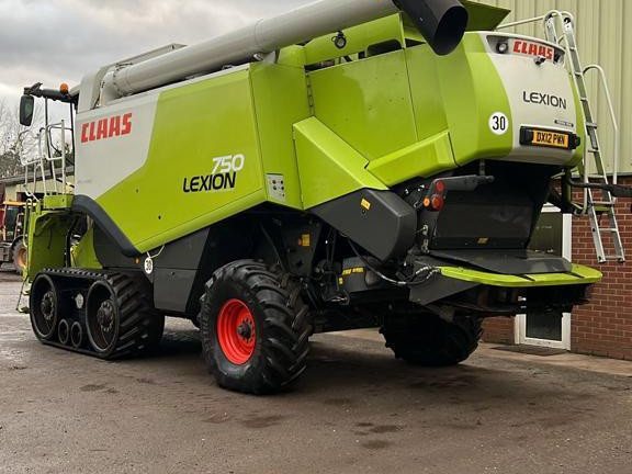 LEXION 750 TT