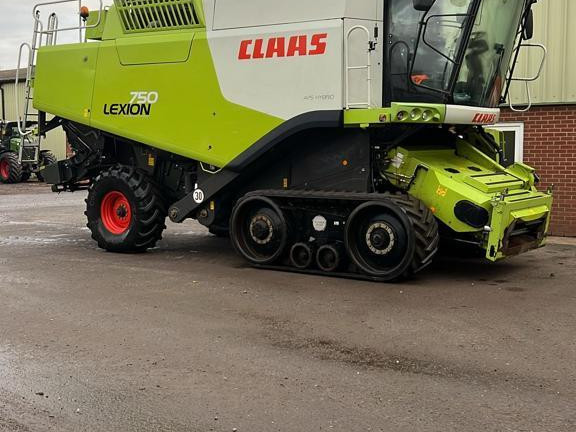 LEXION 750 TT