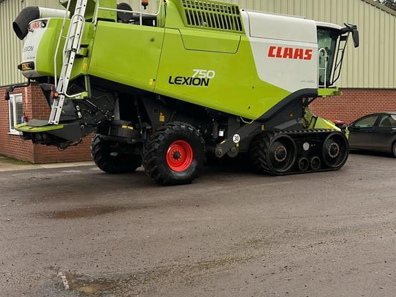 LEXION 750 TT