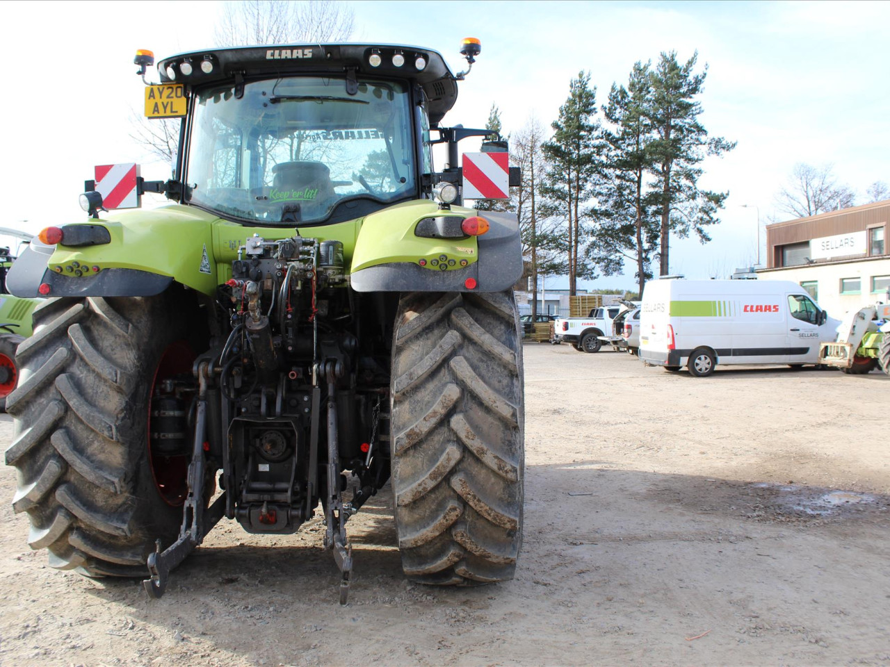 AXION 810 CIS