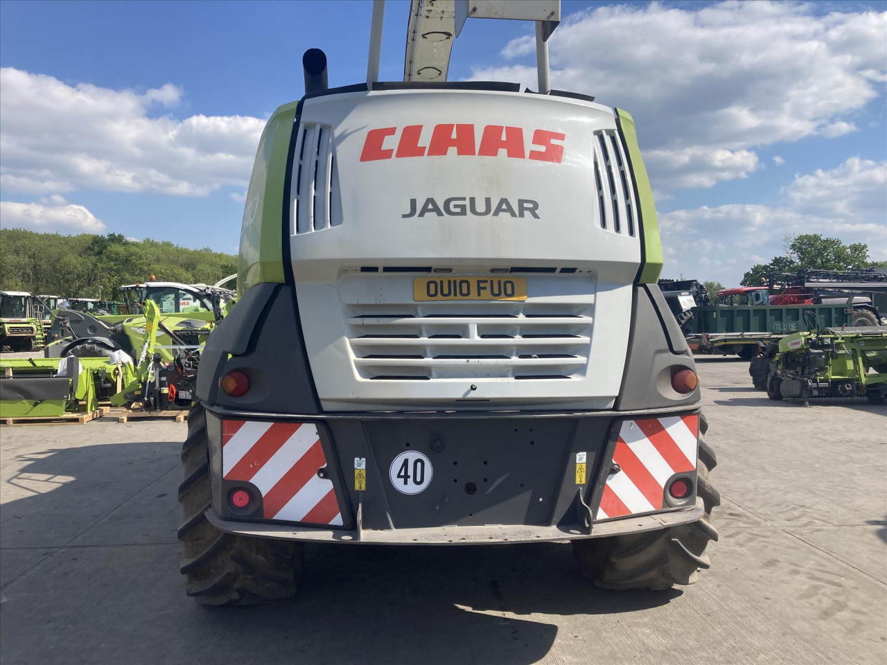 JAGUAR 940 C/W PU300 4WD
