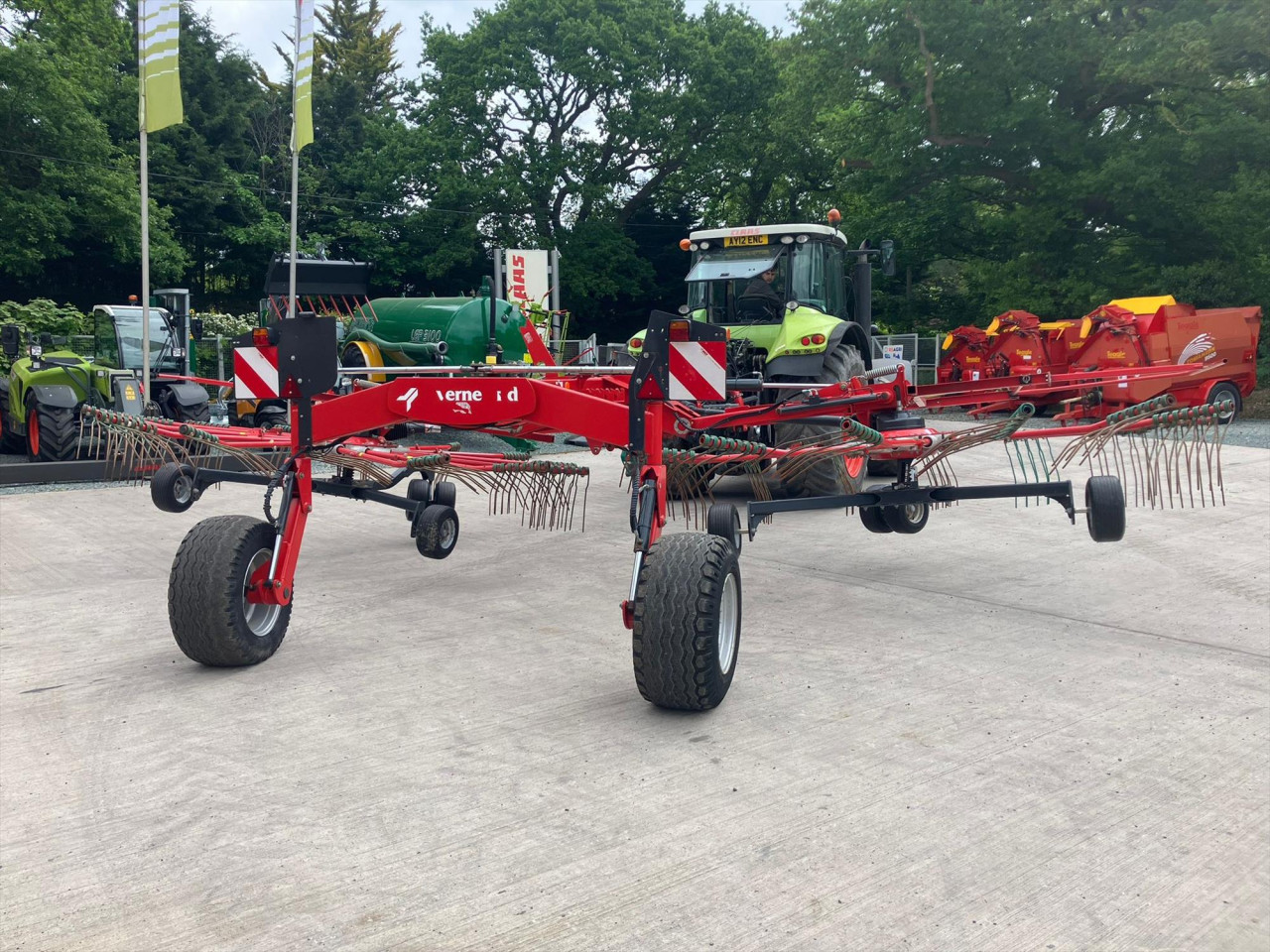 9590 C HYDRO RAKE