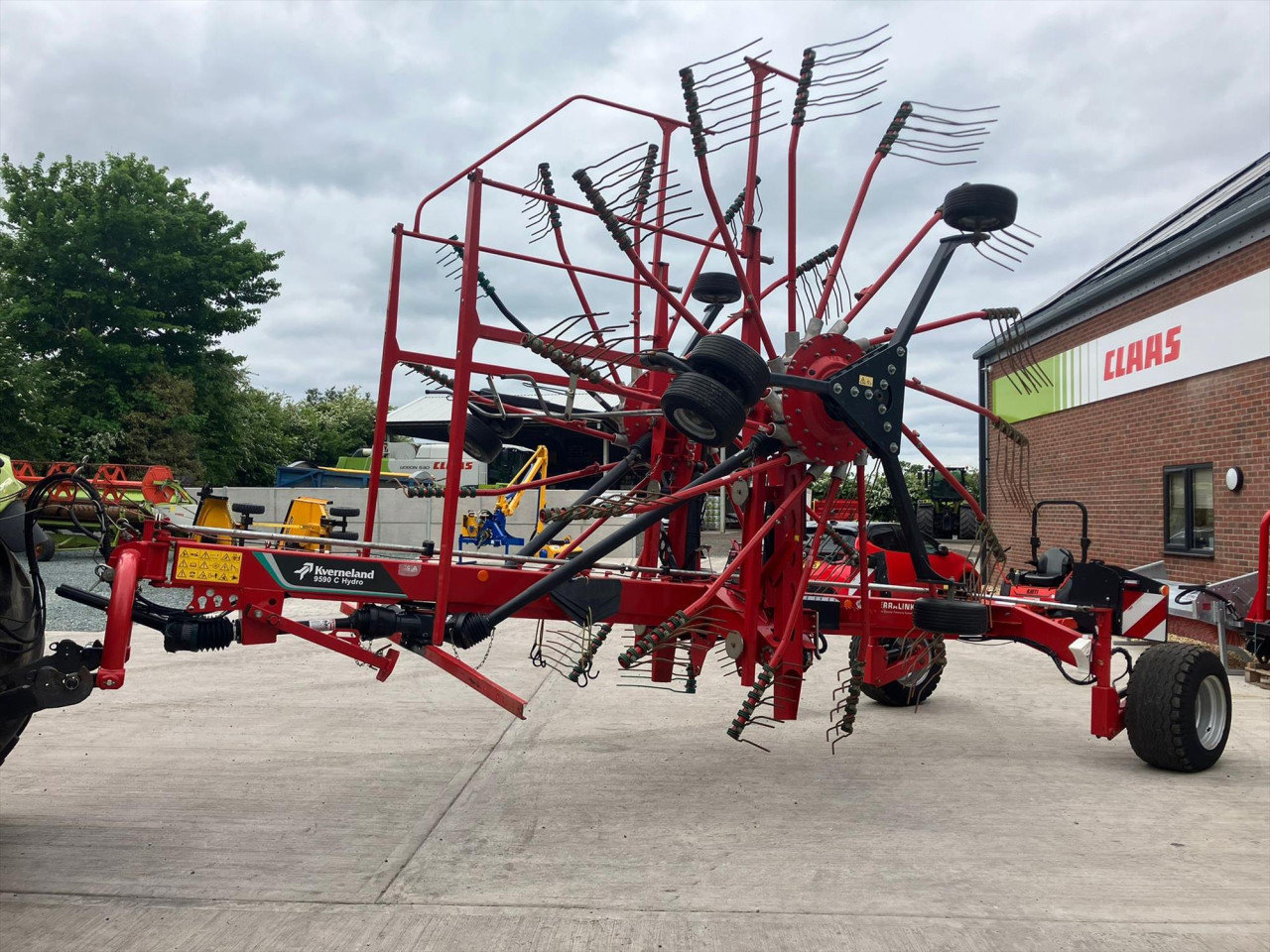 9590 C HYDRO RAKE