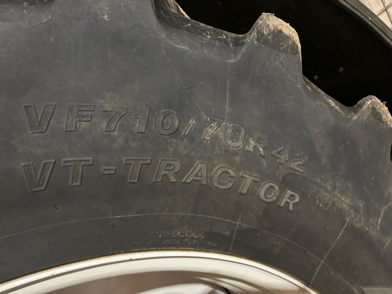 VF710/70R42