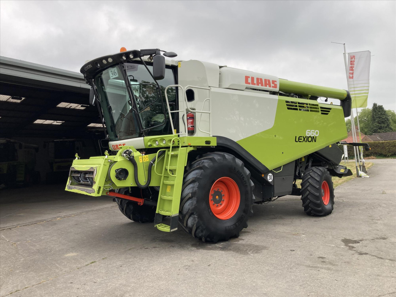 LEXION 660