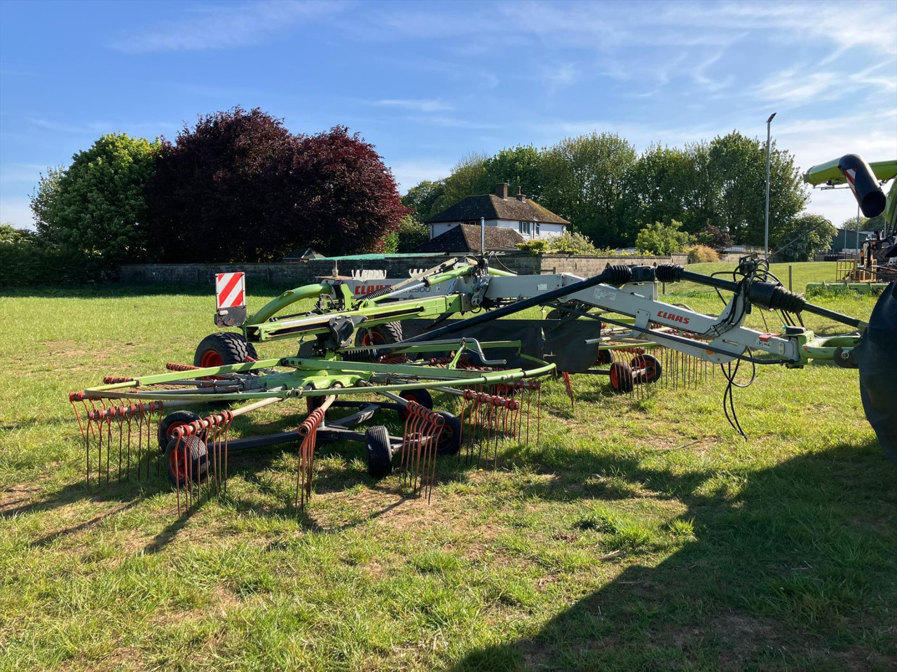 USED 2011 LINER 2900