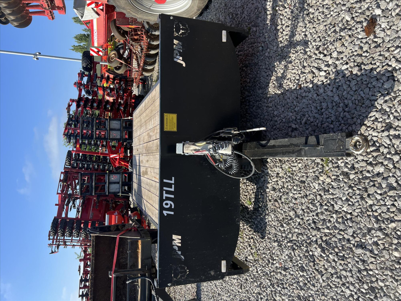 JPM LOW LOADER