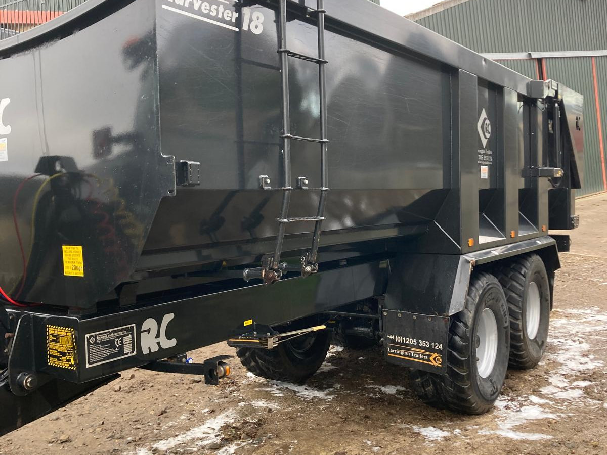 18 GRAIN TRAILER