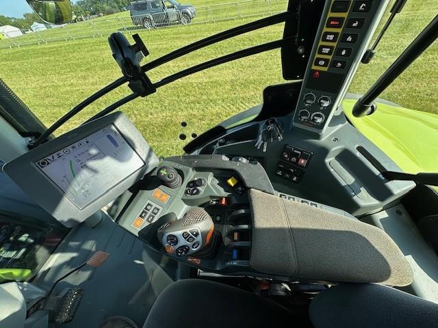 AXION 830