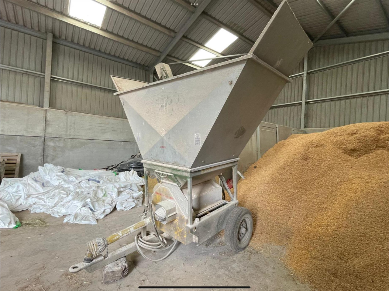 SM6000 ROLLER MILL