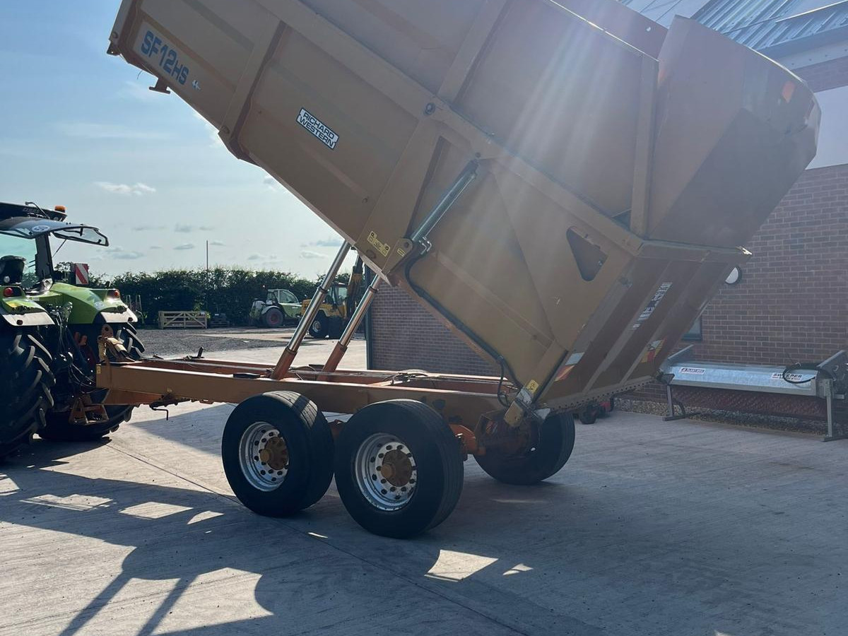 SF12 SILAGE TRAILER