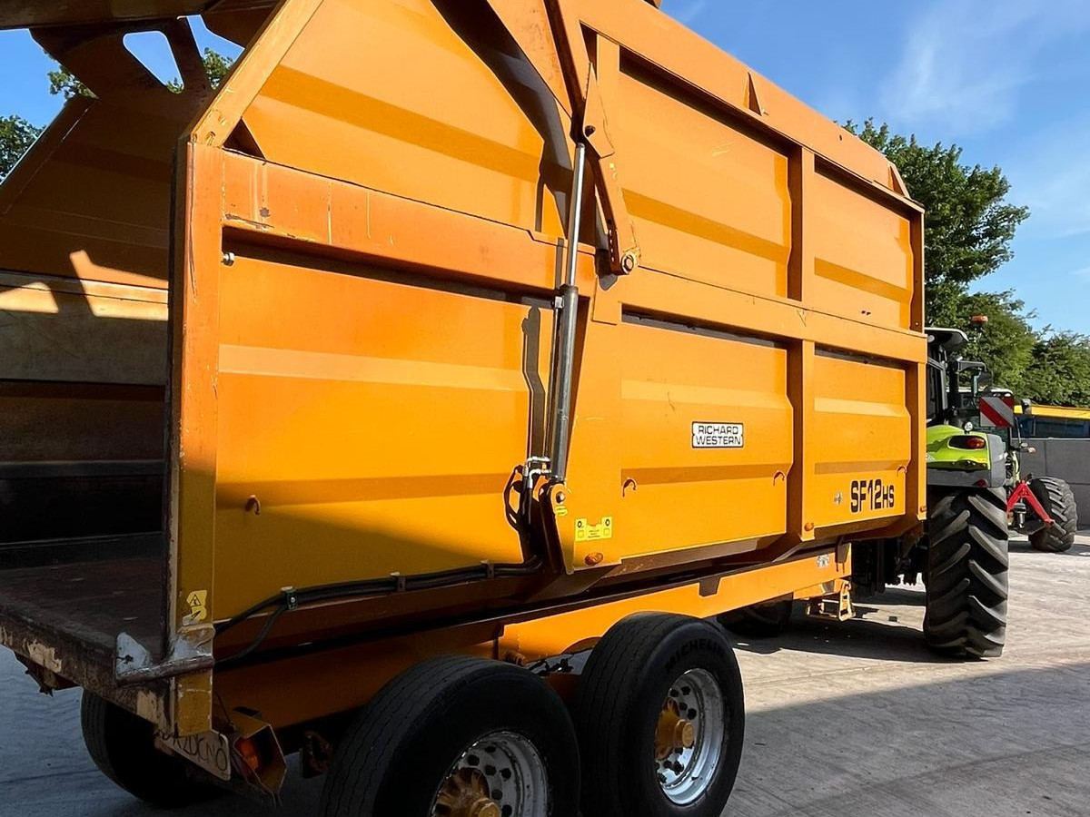 SF12 SILAGE TRAILER