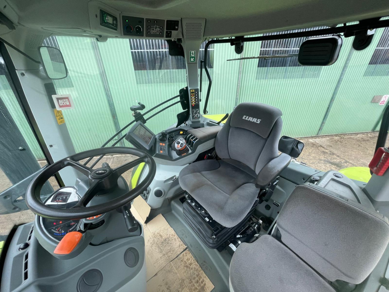 AXION 830