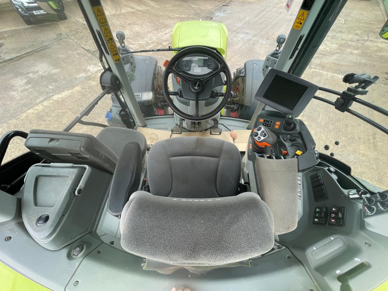 AXION 830