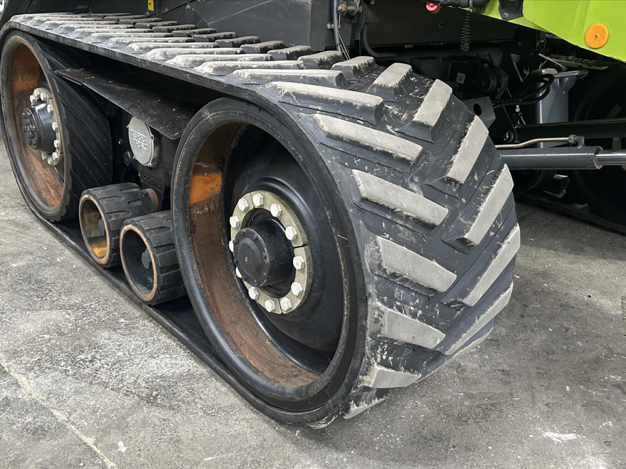 LEXION 750 TT