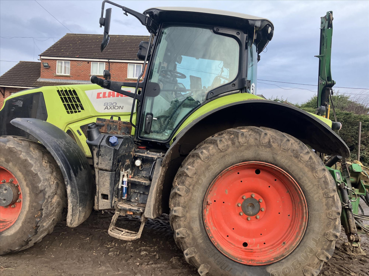 AXION 830
