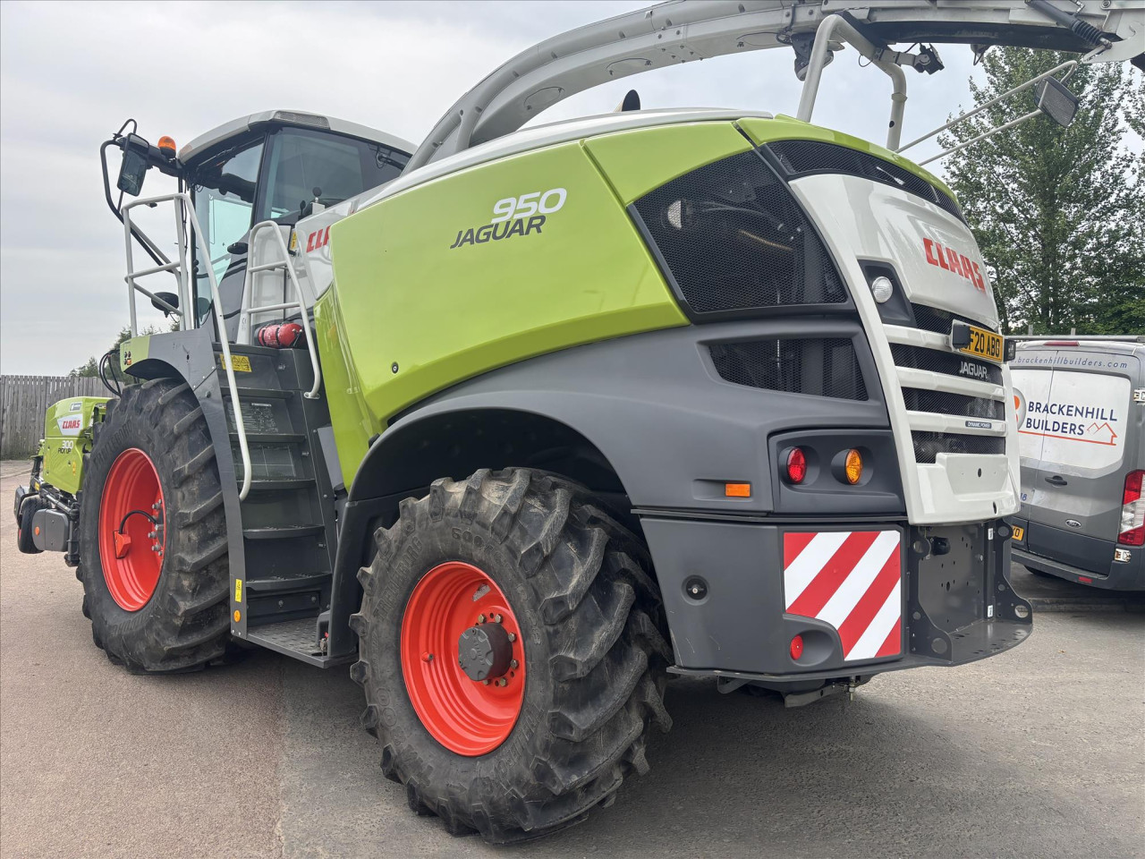 USED JAGUAR 950 4WD