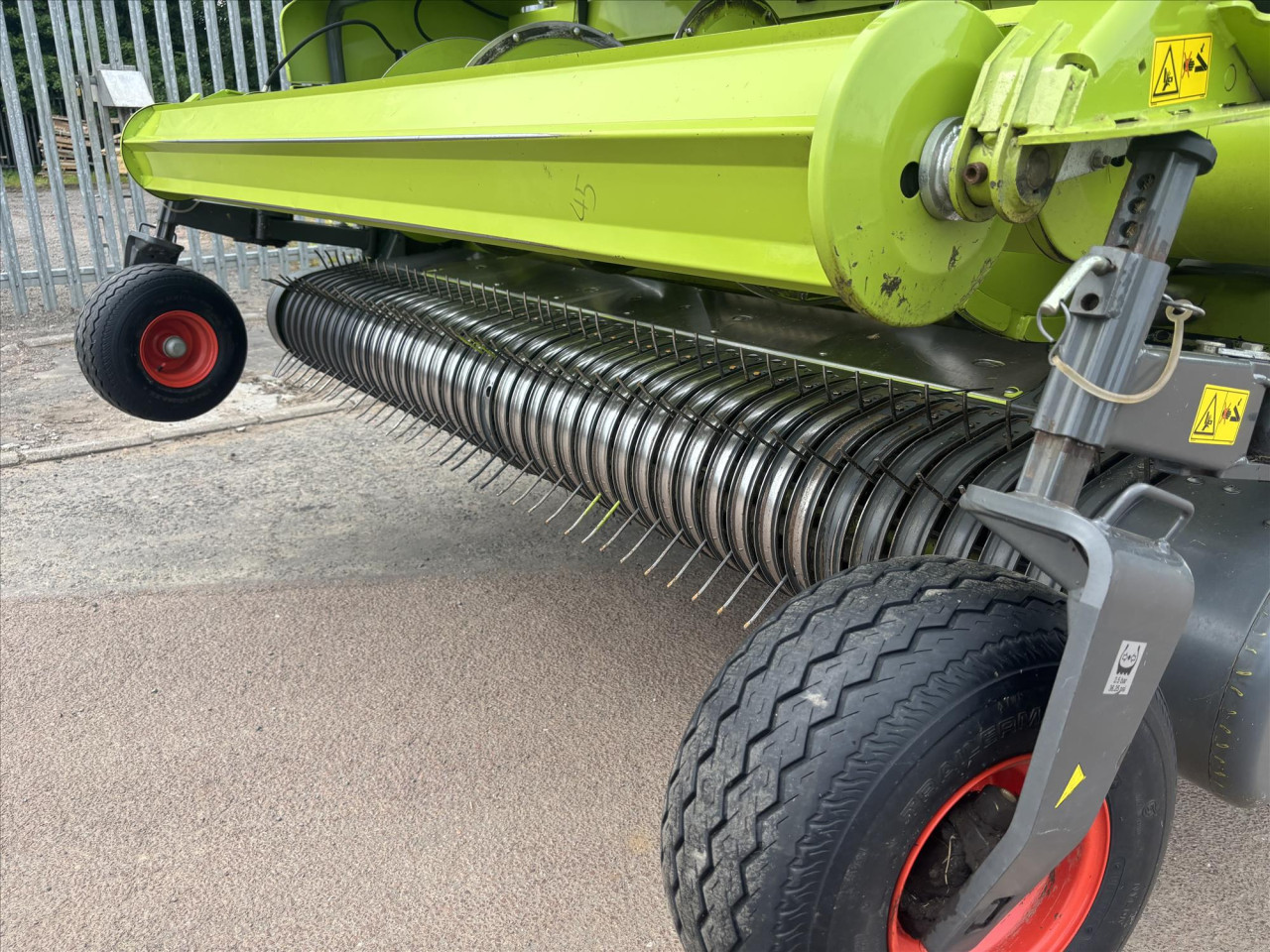 USED JAGUAR 950 4WD