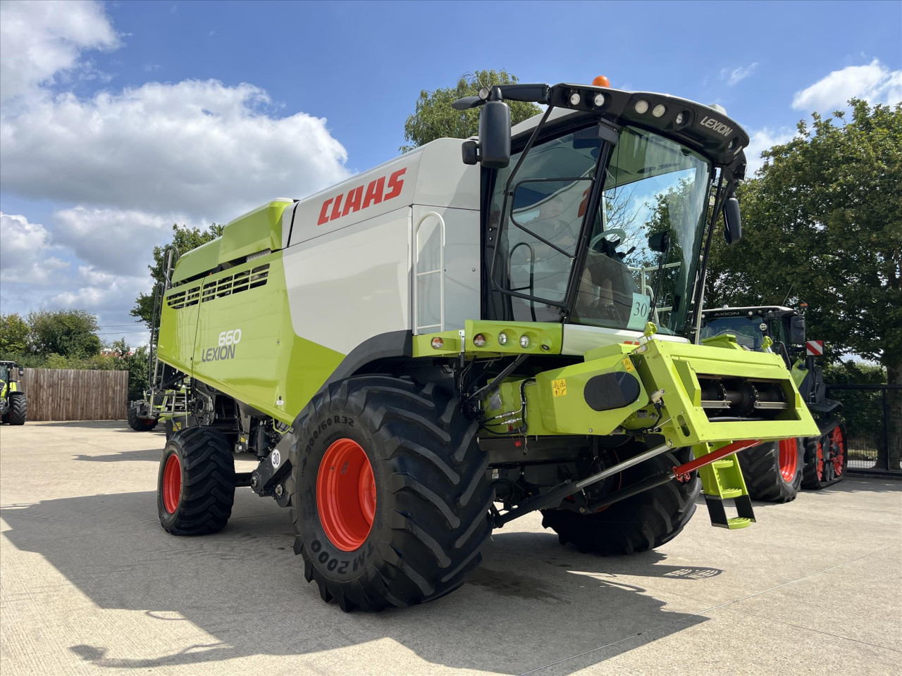 LEXION 660