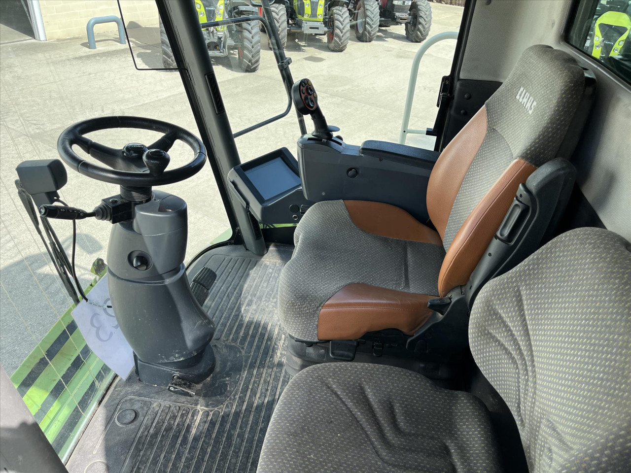 LEXION 600 TT