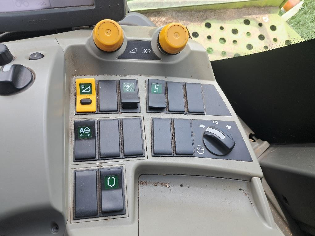 LEXION 660