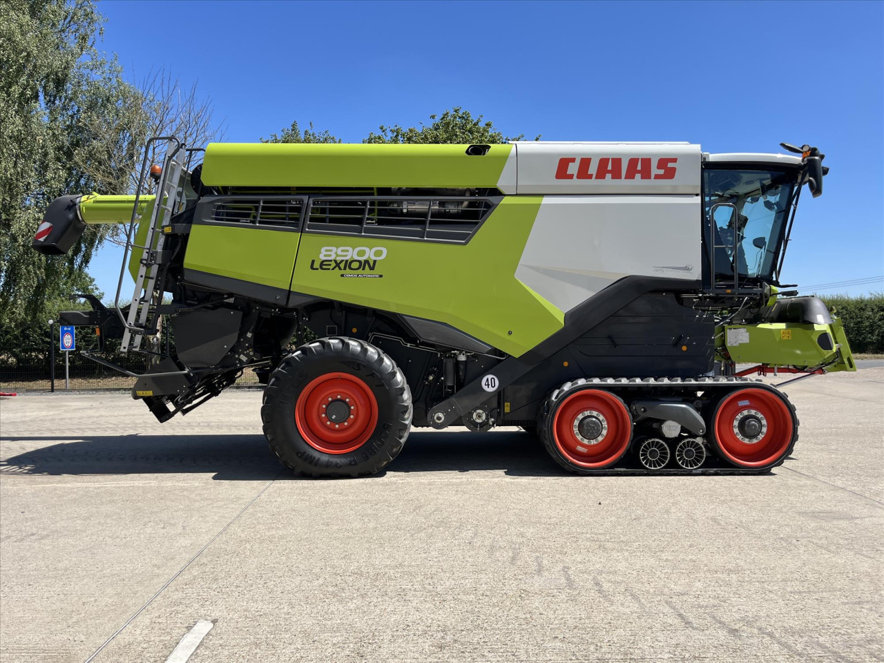 LEXION 8900 TERRA TRAC