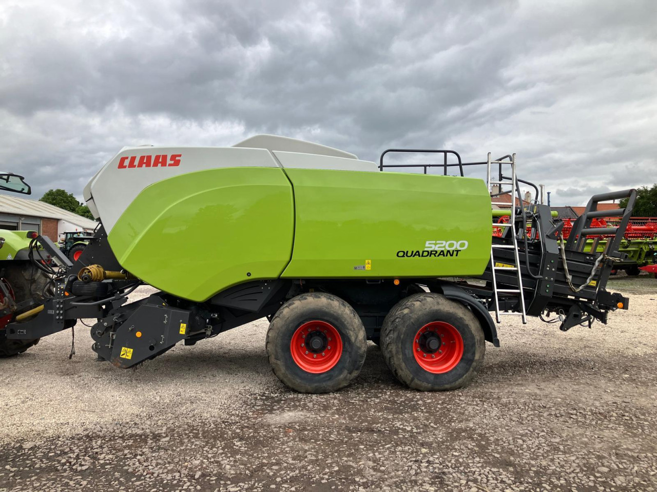 USED 2018 QUADRANT 5200 TANDEM RF