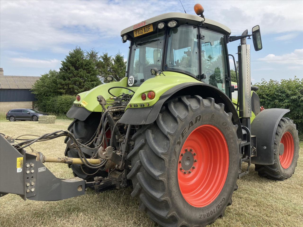 AXION 840